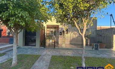 Casa venta Luis Guillón