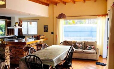 RETASADA! CASA AUTOSUSTENTABLE EN LA CALETA