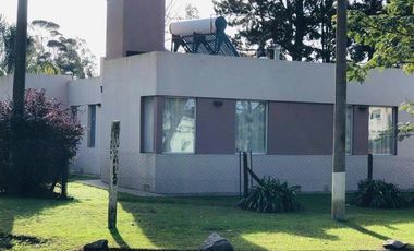 RETASADA! CASA AUTOSUSTENTABLE EN LA CALETA