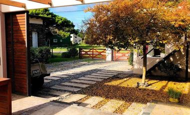 RETASADA! CASA AUTOSUSTENTABLE EN LA CALETA