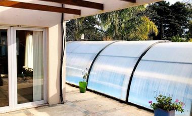 RETASADA! CASA AUTOSUSTENTABLE EN LA CALETA