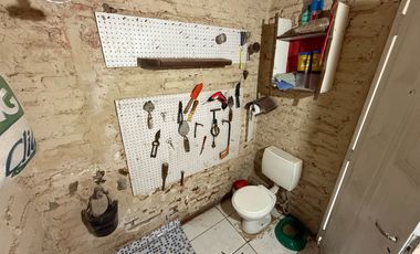 VENTA CASA 2 DORMITORIOS CON PIELTA EN FUNES