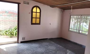 Casa en venta - 3 Dormitorios 2 Baños - 360Mts2 - Ezeiza