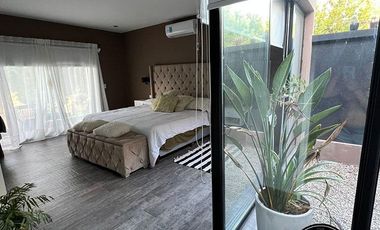 Casa en venta - San Bernardo - Calle 1 Esq. 16 al 1284