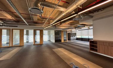 Venta Oficinas en Quéretaro sobre carretera México-Querétaro