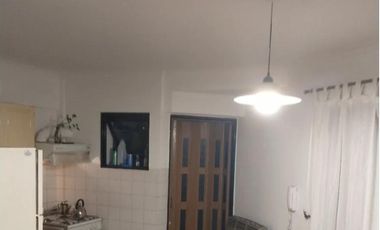 ALQUILA DEPARTAMENTO 3 AMB 2 DORM AMOBLADO. LAVADERO Y BALCÓN