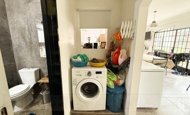 Casa en venta - 3 Dormitorios 3 Baños - 2.100Mts2 - Villa Elisa