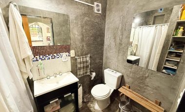 Casa en venta - 3 Dormitorios 3 Baños - 2.100Mts2 - Villa Elisa