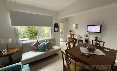 Departamento 2 ambientes con jardín en venta en Sucre San Isidro