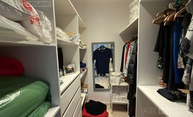 Departamento 2 ambientes con jardín en venta en Sucre San Isidro