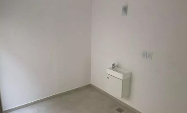 Casa en venta - 5 Dormitorios 2 Baños - 100Mts2 - Quilmes