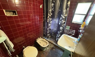 Casa 5 ambientes con piscina