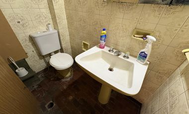 Casa 5 ambientes con piscina