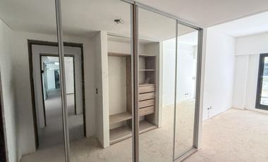 Departamento 4 ambientes con dependencia - Belgrano