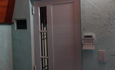 Casa en venta - 2 Dormitorios 2 Baños - Cochera - 106Mts2 - Las Toninas