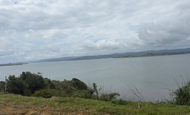 Se venden tres propiedades en Chiloé