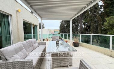 Espacioso e iluminado Pent House Barrio Golf