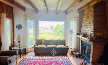 Linda casa con excelente vista a lago y volcanes, Llanquihue