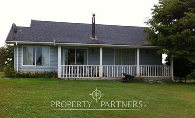 Linda casa con excelente vista a lago y volcanes, Llanquihue