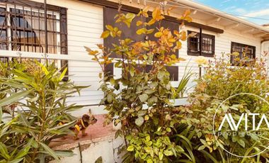 Casa esquina, en plena avenida San Marcos