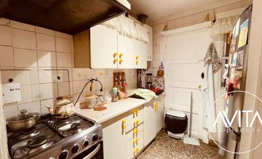 Casa esquina, en plena avenida San Marcos