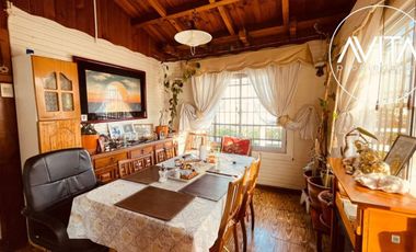 Casa esquina, en plena avenida San Marcos