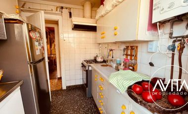 Casa esquina, en plena avenida San Marcos