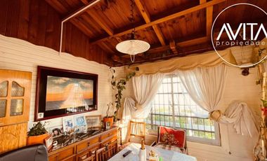 Casa esquina, en plena avenida San Marcos