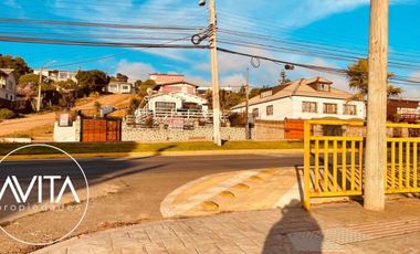 Casa esquina, en plena avenida San Marcos