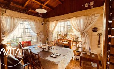 Casa esquina, en plena avenida San Marcos