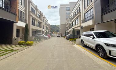 Casa en Condominio La Galicia