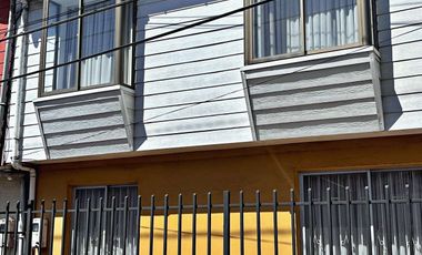 Casa céntrica en Coronel.