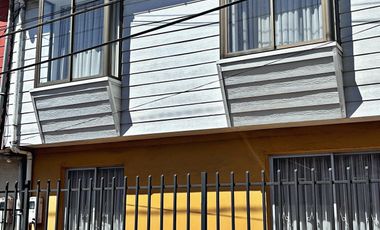 Casa céntrica en Coronel.