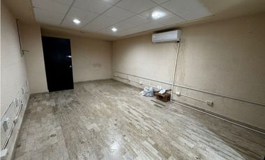 Consultorios planta alta de 40 m2 por el. Mercado 28 - Cancún