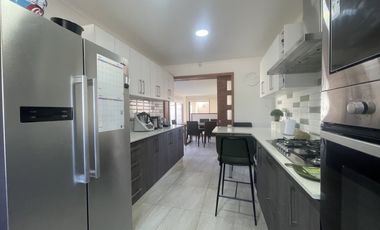 CASA EN VIÑA ESMERALDA II