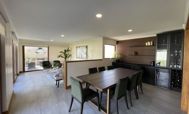 CASA EN VIÑA ESMERALDA II