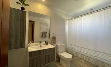 CASA EN VIÑA ESMERALDA II