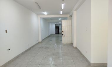 ALQUILER DE AMPLIO LOCAL COMERCIAL – EL AGUSTINO (FRENTE A TOTTUS)