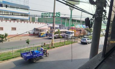 ALQUILER DE AMPLIO LOCAL COMERCIAL – EL AGUSTINO (FRENTE A TOTTUS)