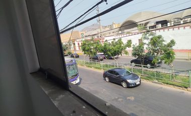 ALQUILER DE AMPLIO LOCAL COMERCIAL – EL AGUSTINO (FRENTE A TOTTUS)