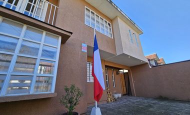CASA EN CONDOMINIOS ALTOS DE LIRCAY
