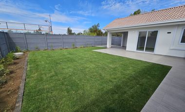 CASA EN PARCELAS SAN VALENTÍN