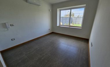 CASA EN PARCELAS SAN VALENTÍN