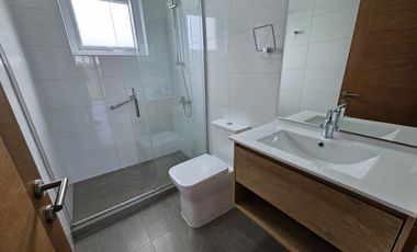 CASA EN PARCELAS SAN VALENTÍN