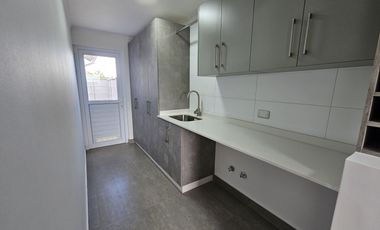 CASA EN PARCELAS SAN VALENTÍN