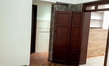 LOCSL EN RENTA EN PLENO  CENTRO DE AMBATO