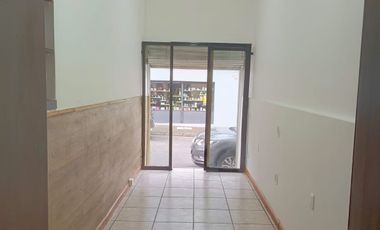 LOCSL EN RENTA EN PLENO  CENTRO DE AMBATO