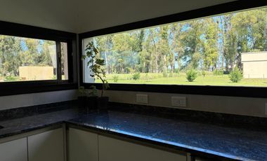 Moderna Casa en Chacras de San Andrés, San Andrés de Giles