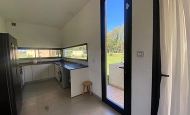 Moderna Casa en Chacras de San Andrés, San Andrés de Giles