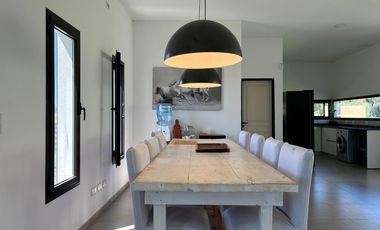 Moderna Casa en Chacras de San Andrés, San Andrés de Giles